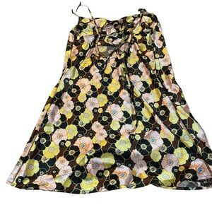 Chic Floral Mini Dress in Yellow and Brown